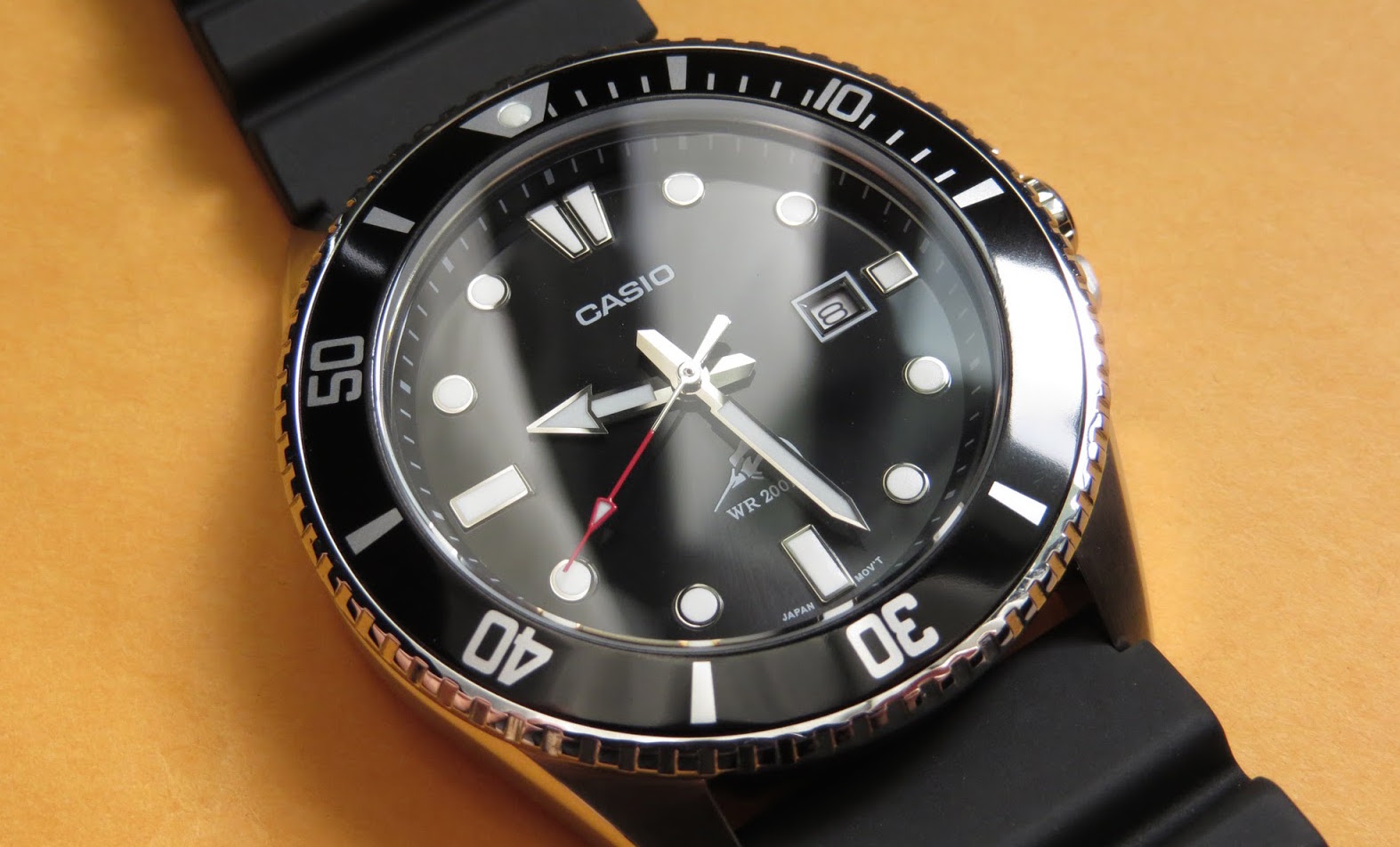 Casio MDV106 1A full view