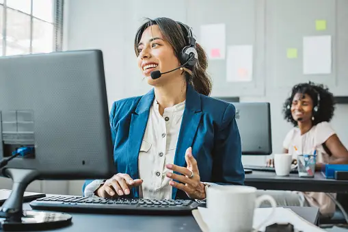 Different Types of Computer Headsets In 2023