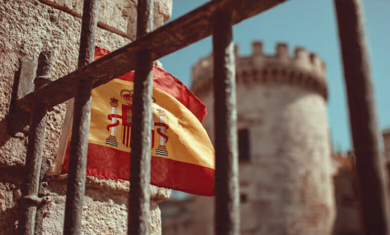 Can You Move to Spain if You have a Criminal Record